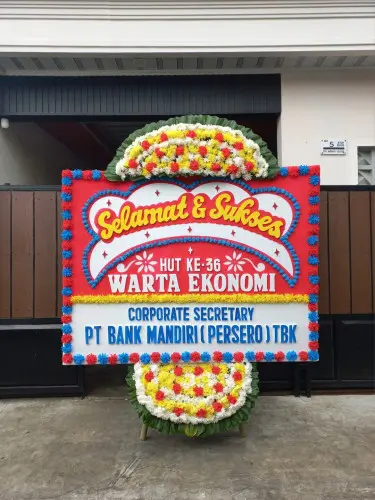 Papan Bunga Opening pemurus luar